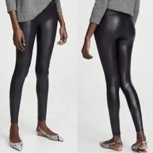 SPANX Faux Leather Pebbled Leggings Size Medium Black Ankle High Waisted